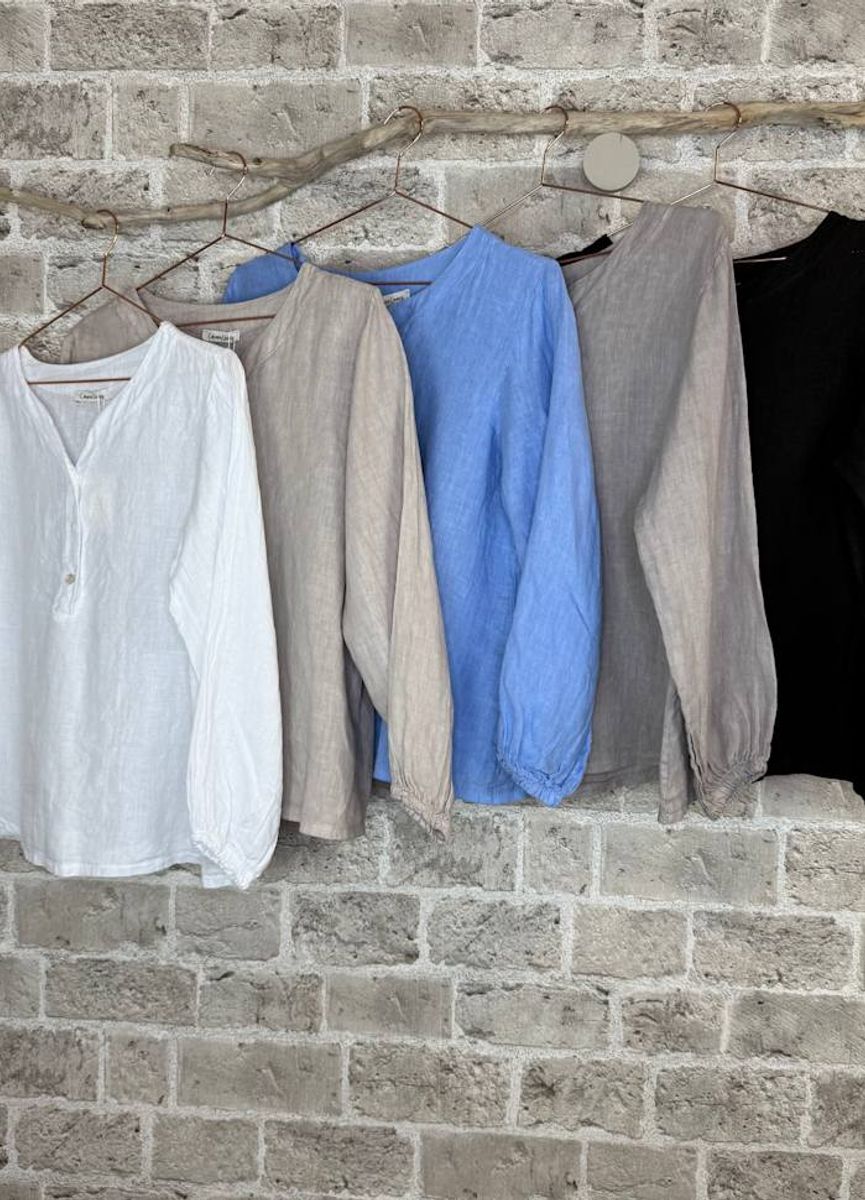BLUNE BLOUSE