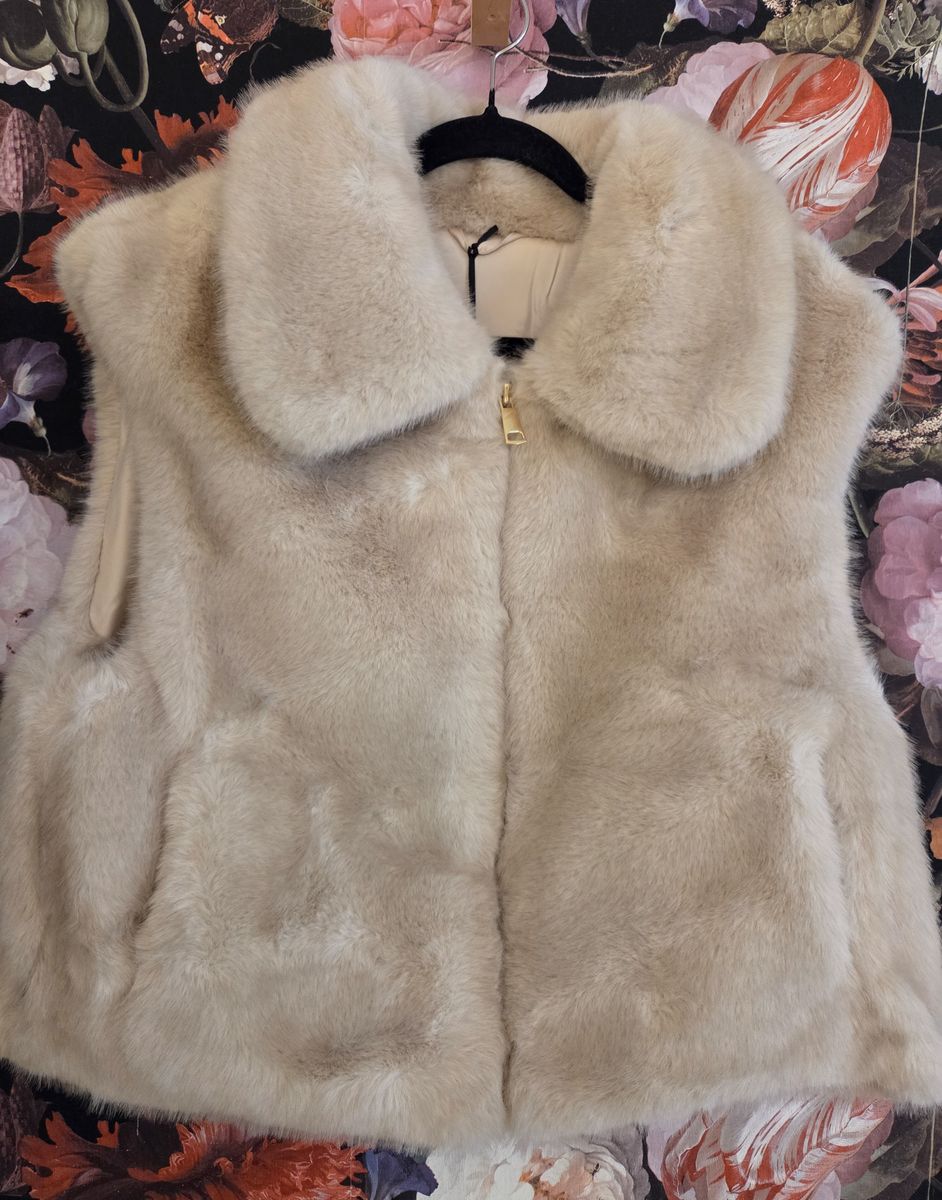 BILLI VEST FAKEFUR